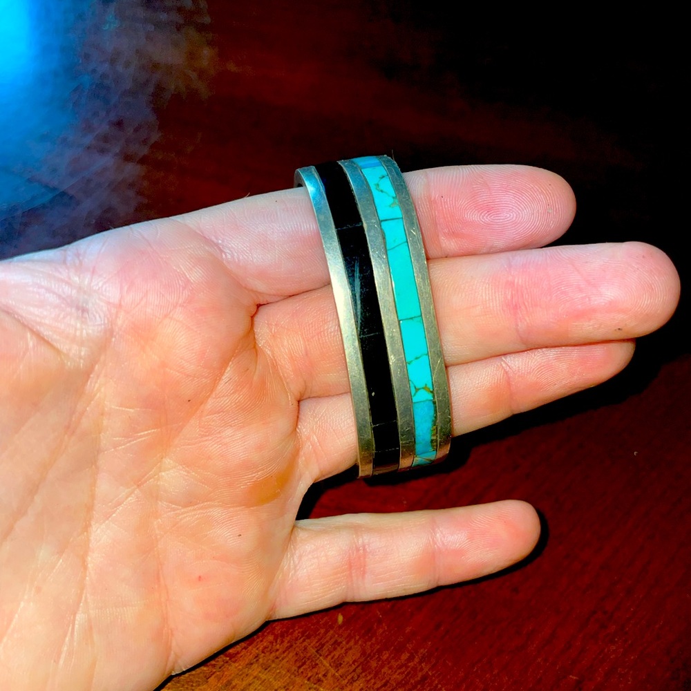 Vintage sterling silver inlaid turquoise and onyx cuff bracelet